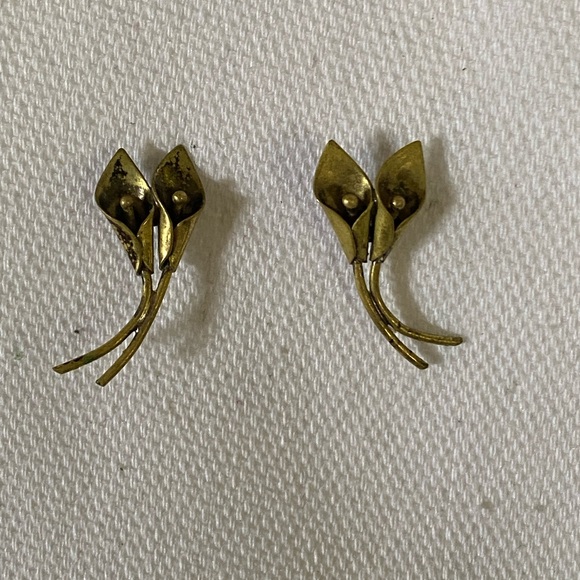 Vintage Calla Lily Earrings*** - Picture 1 of 5